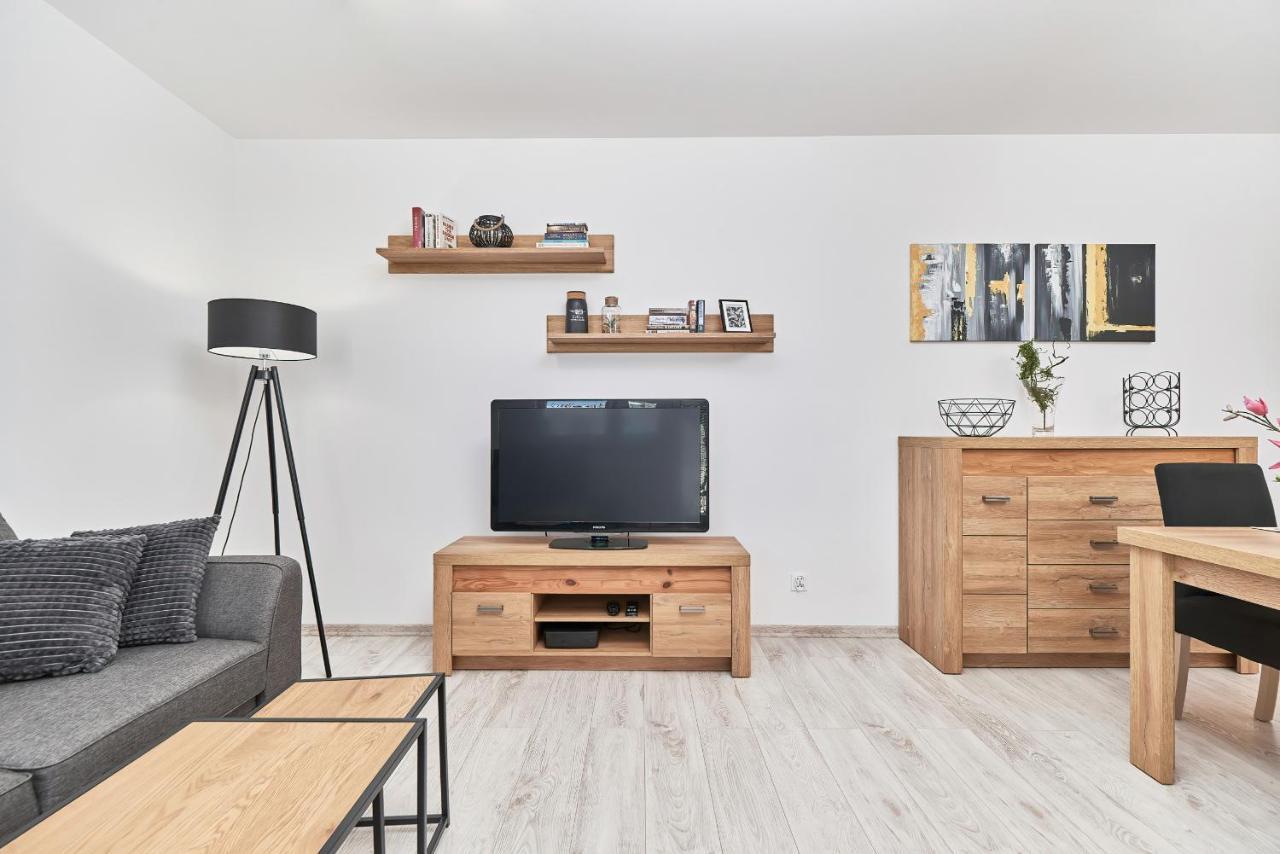 Exclusive Apartments Teczowa With Underground Parking By Noclegi Renters Breslavia Exterior foto